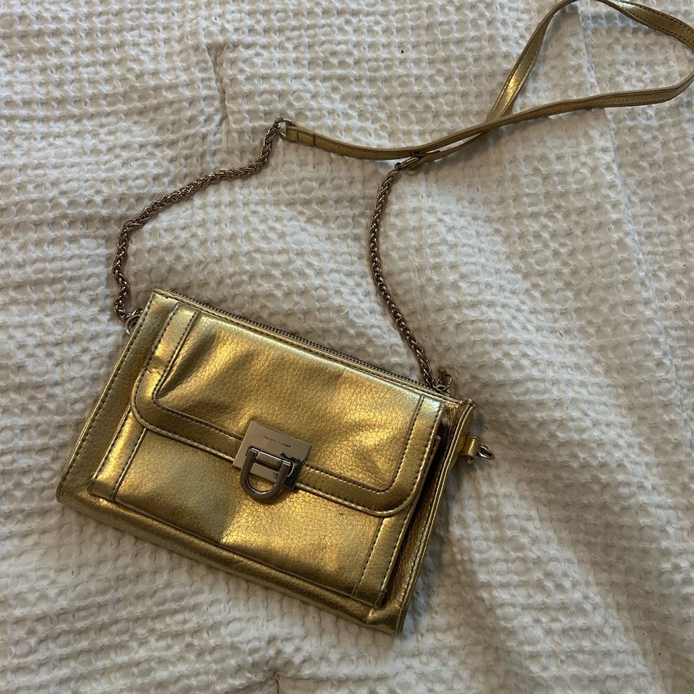 Ivanka Trump Elegant Gold Crossbody Bag with Chain Strap